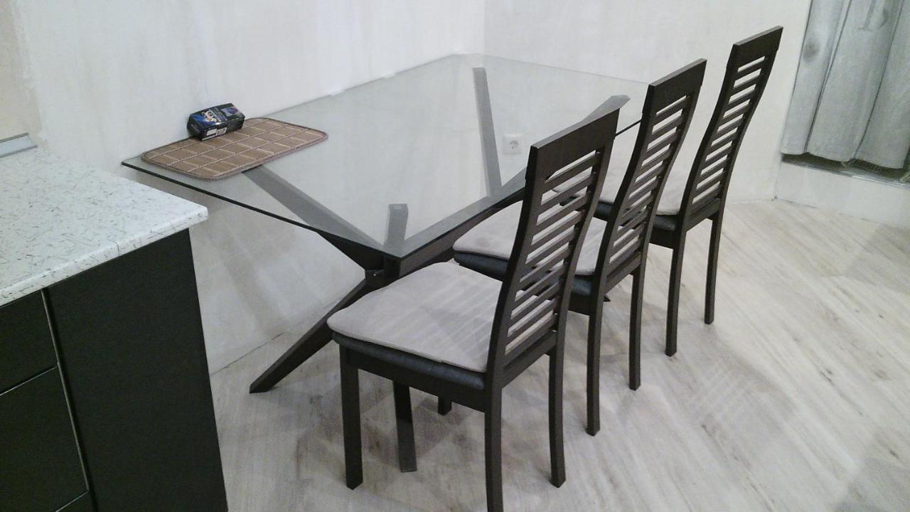Loft Apartment: Near Station Odesa